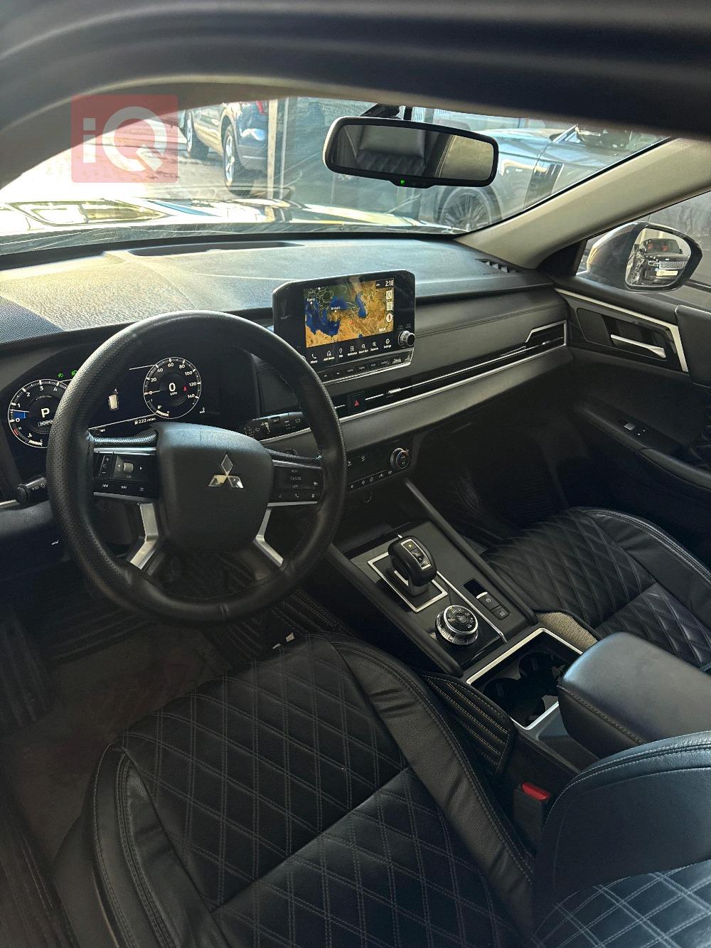 ميتسوبيشي اوتلاندر